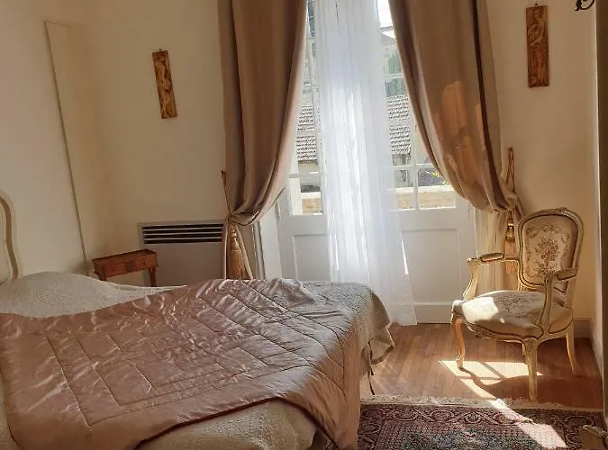 La Fontaine La Caneda * Sarlat-la-Canéda